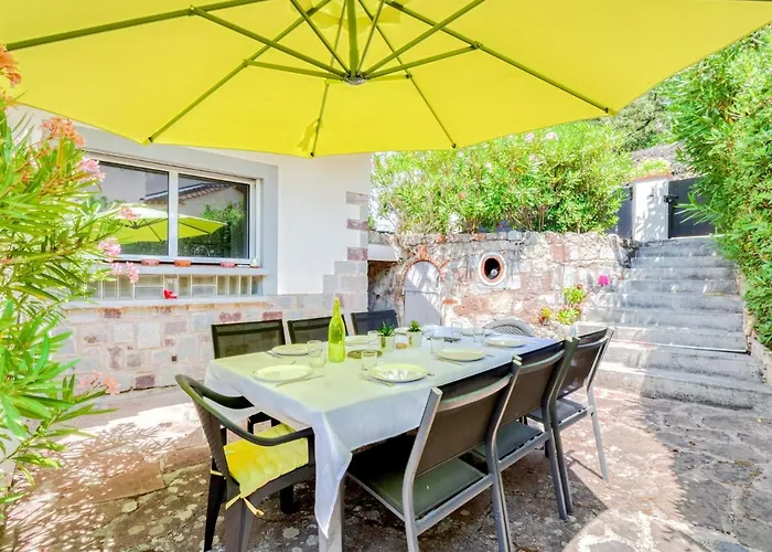 Les Nanous By Interhome Сasa de vacaciones