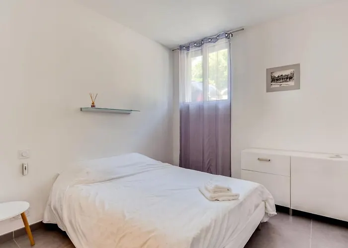 Les Nanous By Interhome Saint-Raphaël