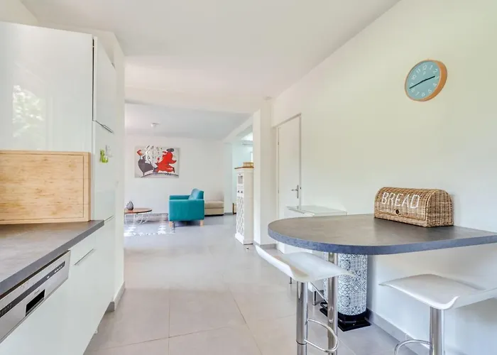 Les Nanous By Interhome Saint-Raphaël